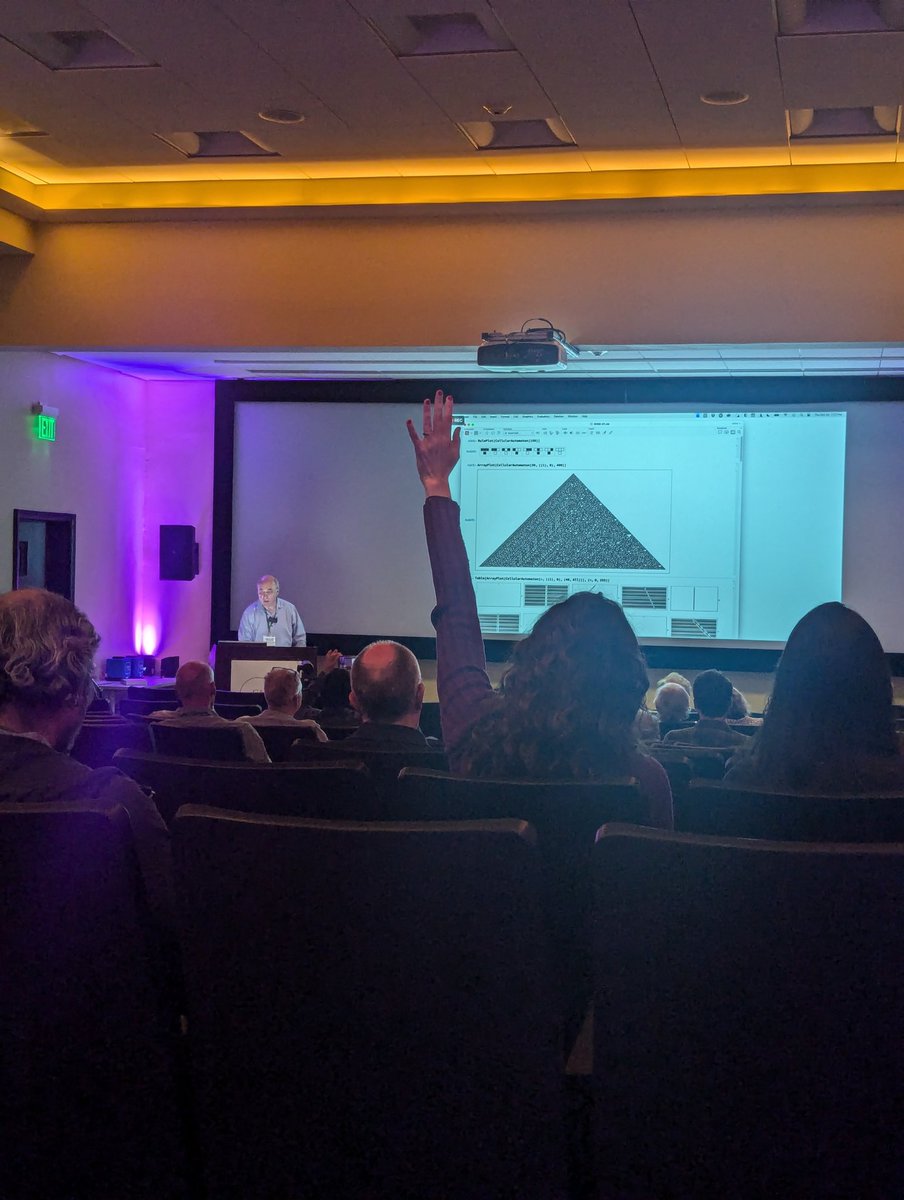 carnegiescience's tweet image. Using &quot;cellular automota&quot; to represent simplified genomes, @stephen_wolfram (founder of @WolframResearch &amp;amp; #Mathematica) builds complete maps of possible mutations to explore how biological evolution works during the last talk of #WISE.