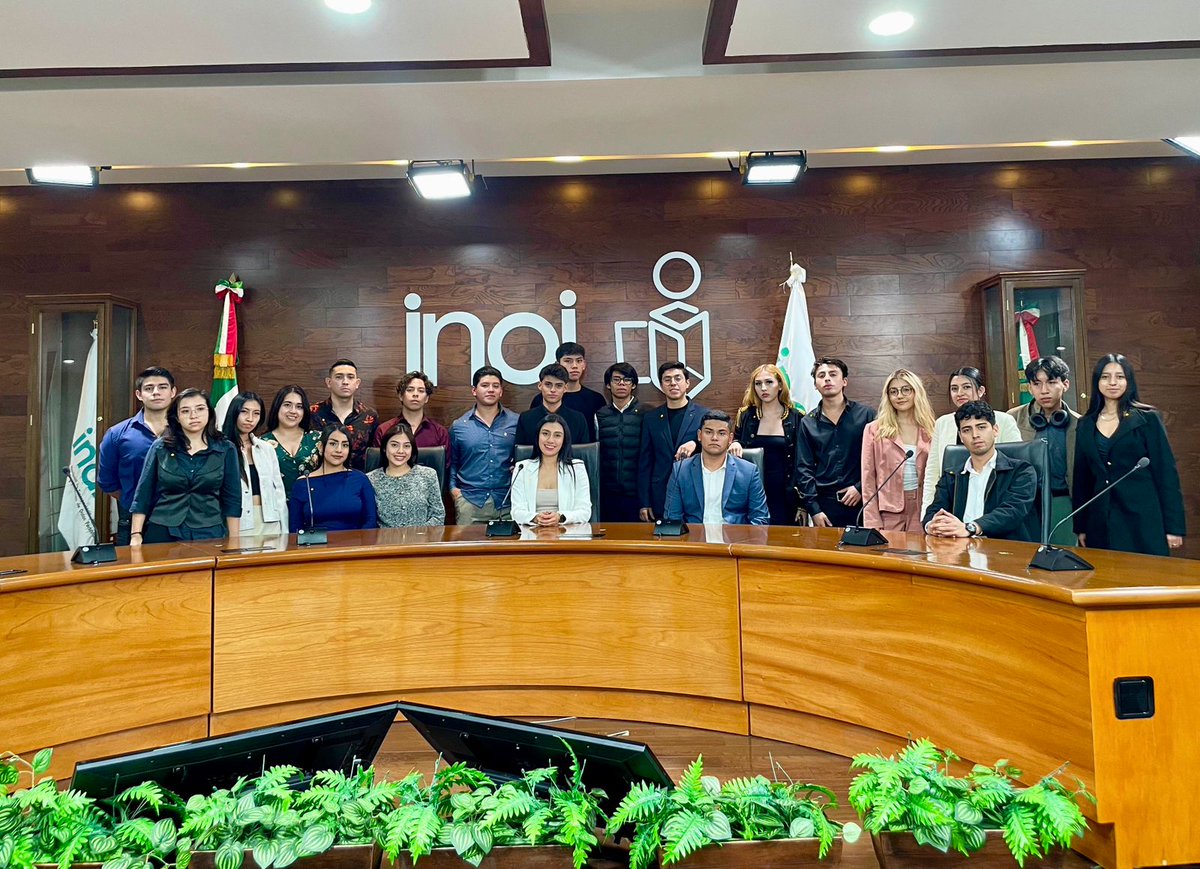 vinculasociedad's tweet photo. 📌A través de nuestros programa #VisitaelINAI recibimos a estudiantes de la @UHumanitas y de la @UNAMmx quienes asistieron a la Ceremonia de Premiación del #Certamen2024, conocieron nuestras instalaciones y recibieron una serie de talleres sobre los derechos #DAI y #DPDP https://t.co/pVEhwBIkXE