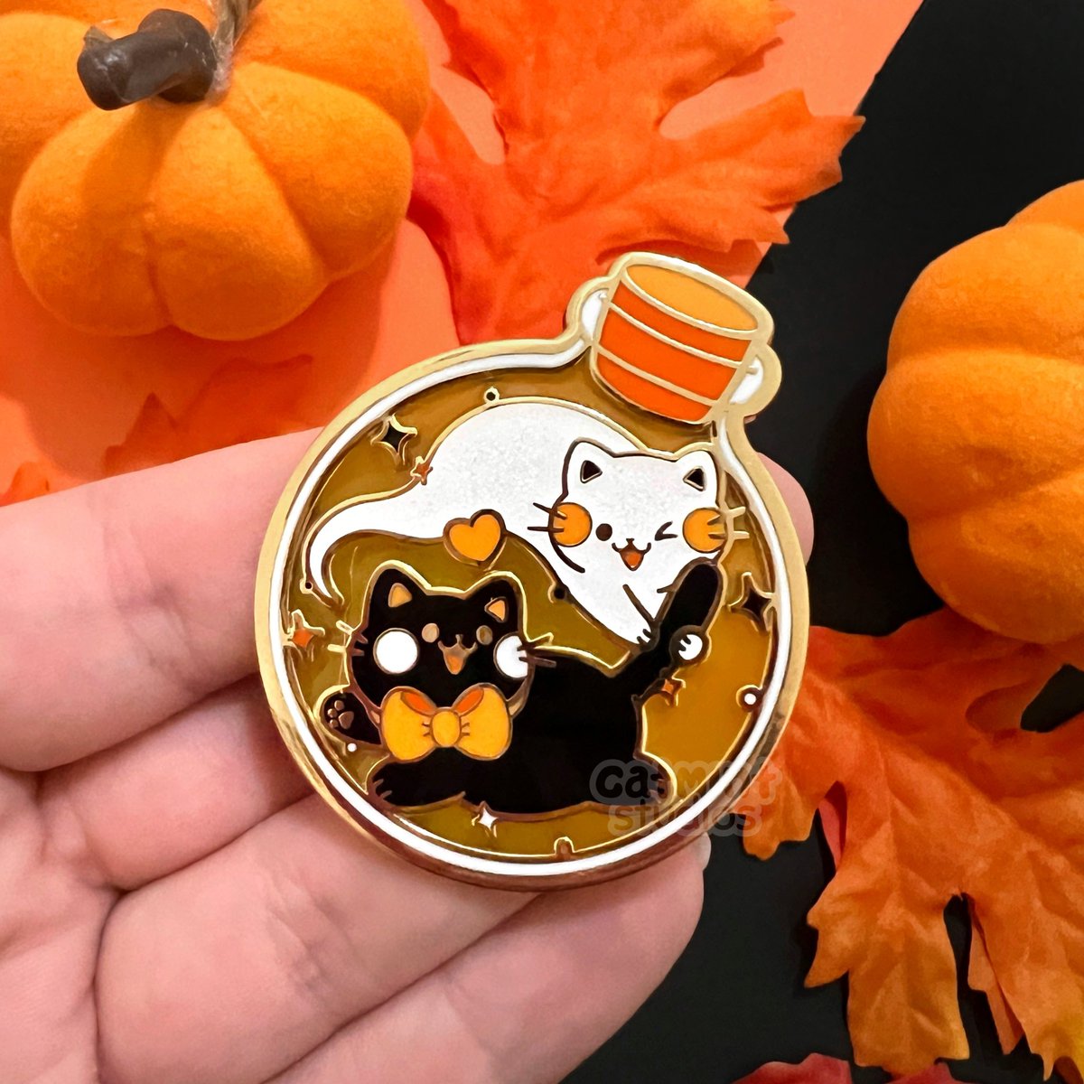 Besties 👻🧡🐈‍⬛