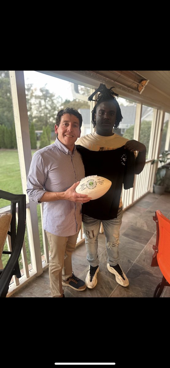 DamarionRoman_'s tweet image. Beyond blessed to receive the Greenwood mayor’s game ball of the week for my standout performance🌟.
@coach_liner @Tb8Butler @RyanBartow @ryanboggs63 @CoachChildress_ @_DJDaniels @CoachRussGregg @jack_reinheimer @CoachJDon
