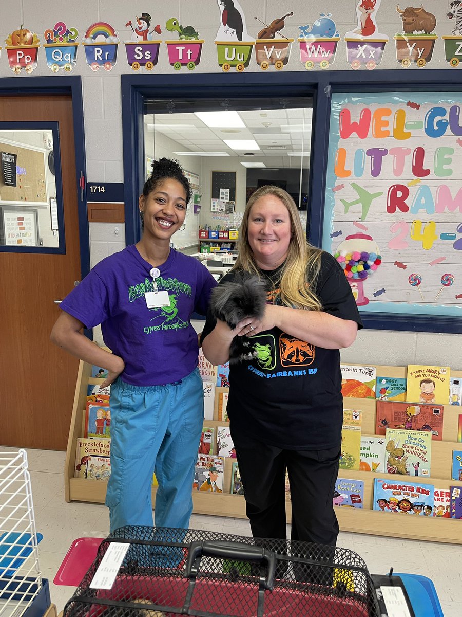 Ms. Román tweet media