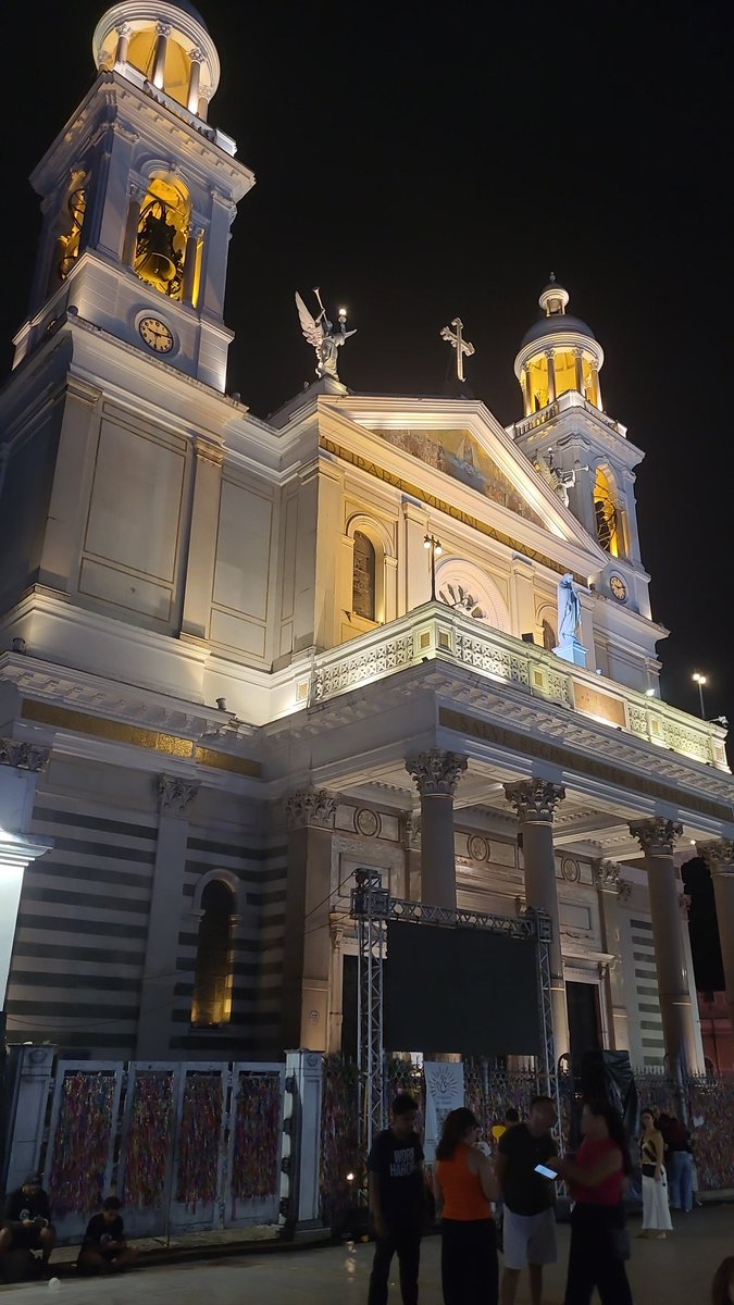 GuioseasL's tweet photo. Basílica de nossa sra de Nazaré https://t.co/ls4NbJqSKW