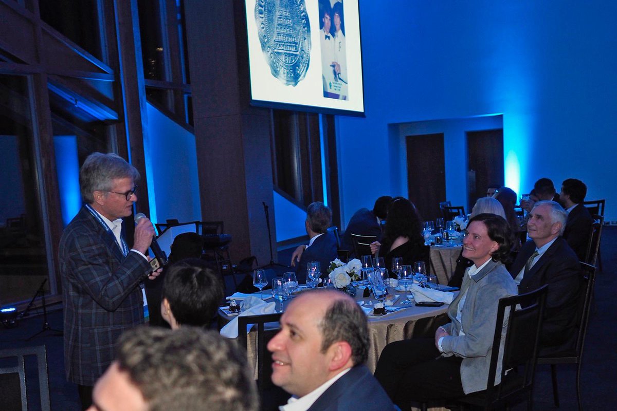 socpedsir's tweet photo. Many congratulations to our Gold Medalist Dr Mark Hogan and President Award recipient Dr @LeahBraswellMD for their immense contributions to #Pediatric #IR  👏🏻👏🏻👏🏻

#awarddinner #SPIRtoronto #SPIR https://t.co/u8CfGBM46c