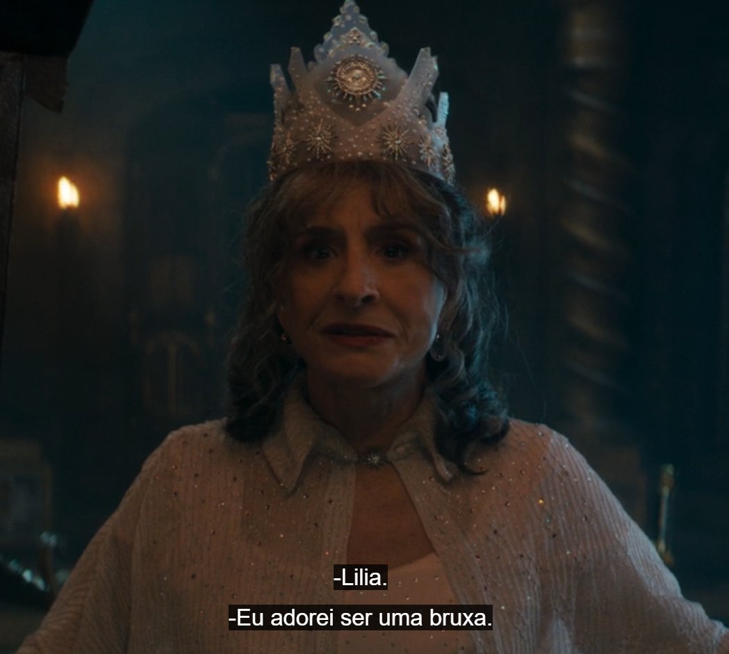 SiteJamesons's tweet photo. E puta merda, o momento em que a Lilia se sacrifica pelo coven para deter as 7 de Salem e olha na cara da Jennifer e diz:

"Eu adorei ser uma bruxa"

Arrepiou pelos do meu corpo que eu nem sabia que arrepiavam. Quem não ficou minimamente emocionado já morreu por dentro.