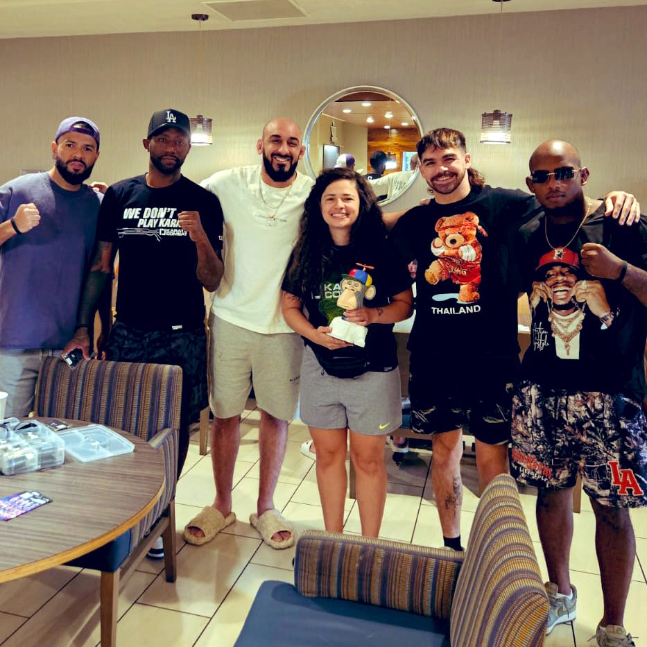 Throwback to meeting the awesomest president &amp; his esteemed cabinet at Karate Combat 50 in Salt Lake City 

Told them watch out cuz the Bored Ape Yacht Club is comin to IFC 7

🦍😤