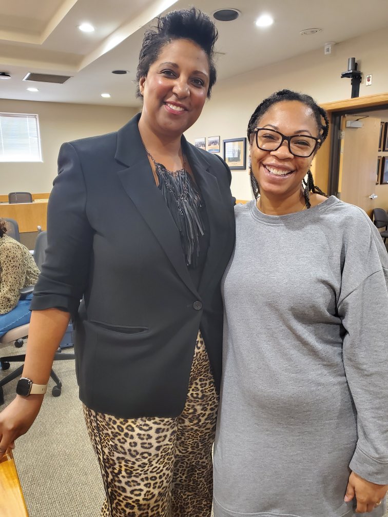 DavisJSW1's tweet image. @HCDSB Farwell to the extraordinary @BishopReding Mrs Nangle you have left your imprint on SW dept,BR&amp;amp; HCDSB.