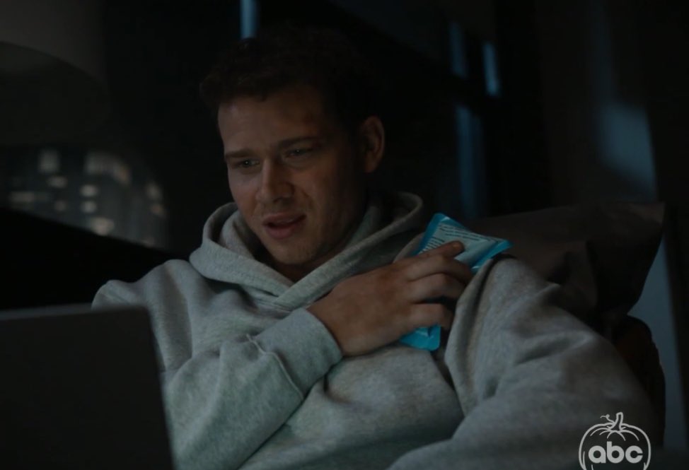 HOODIE BUCK #911onABC