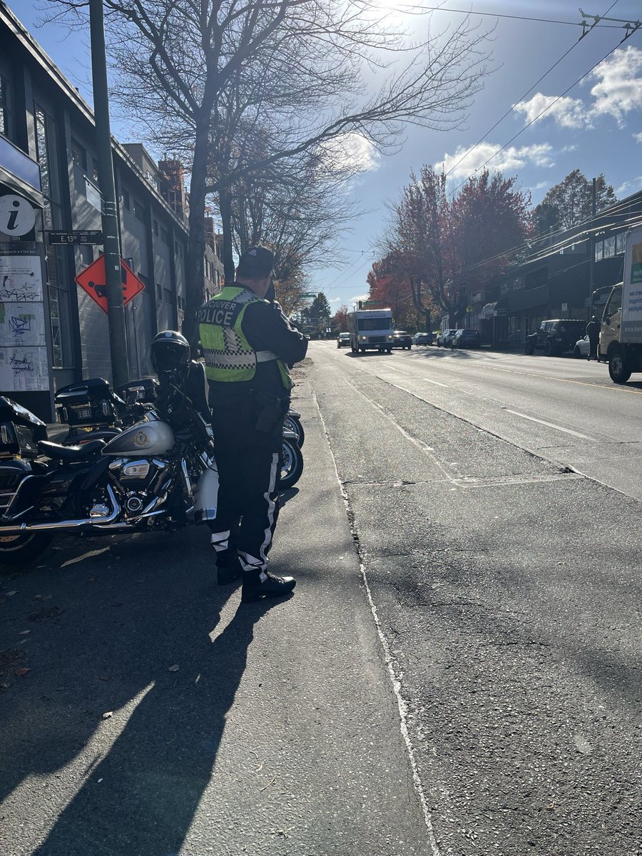 VPD Traffic Section tweet media