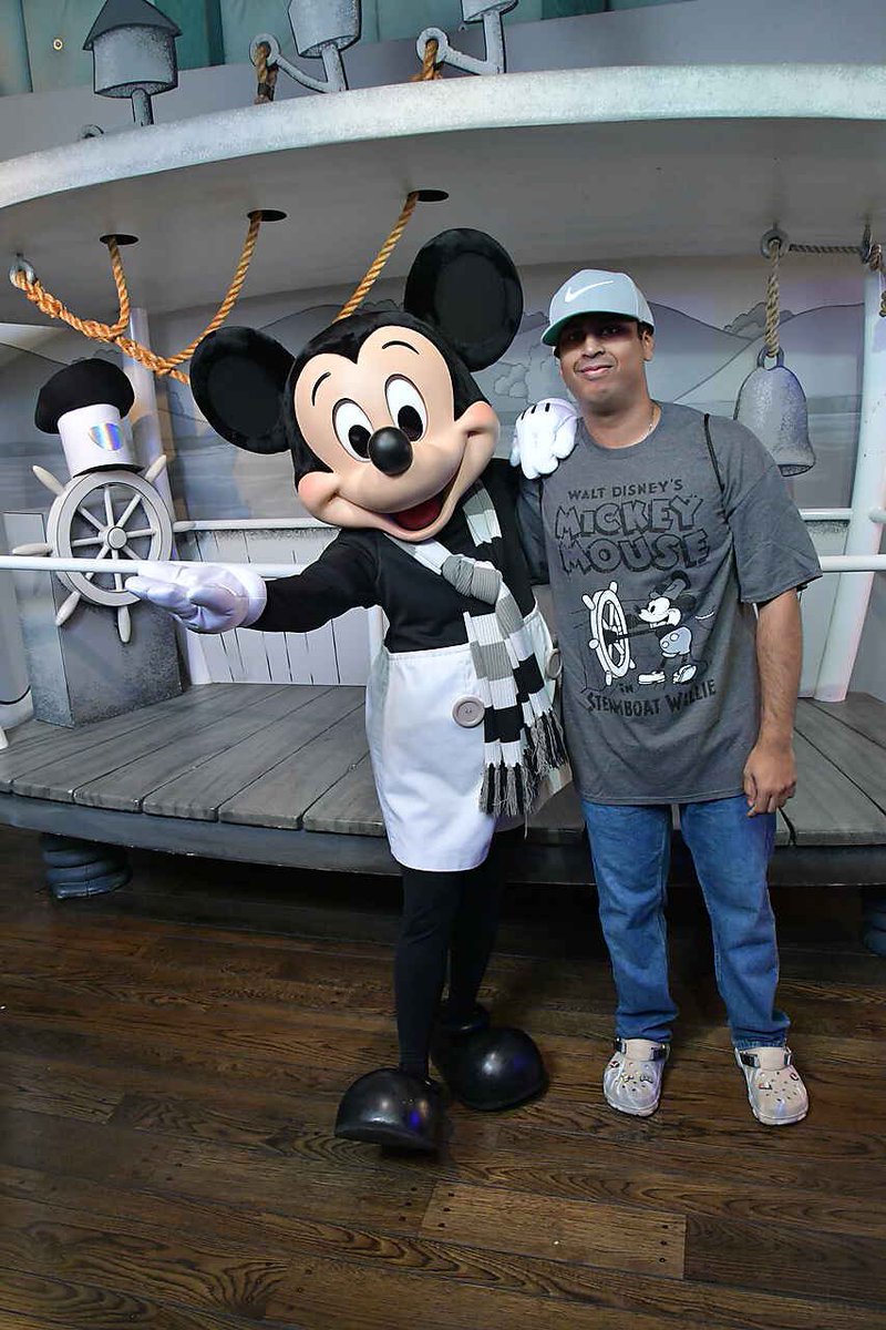 Aniz 🌙 tweet media