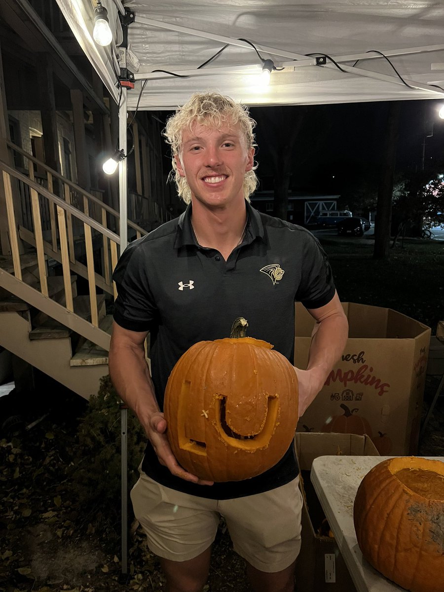 Lindenwood University Baseball (@lulionsbaseball) on Twitter photo Great night supporting the Main Street Foundation carving pumpkins! A very special thank you to <a href="/Bike_Stop_Cafe/">Bike Stop Cafe</a> for hosting us and feeding our guys! Great night supporting the Main Street Foundation carving pumpkins! A very special thank you to <a href="/Bike_Stop_Cafe/">Bike Stop Cafe</a> for hosting us and feeding our guys!