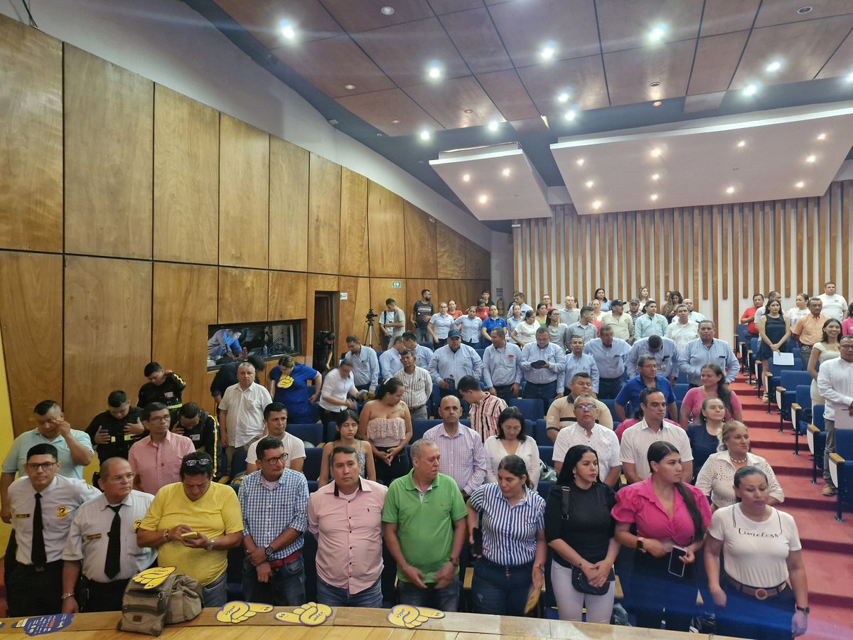 A esta hora 157 trabajadores se certifican en distintas normas de competencia laboral en el Centro de la Industria, la Empresa y los Servicios de <a href="/senahuila/">@SENAHuila</a>, en el marco de Expo Oportunidades 2024. Felicitaciones!