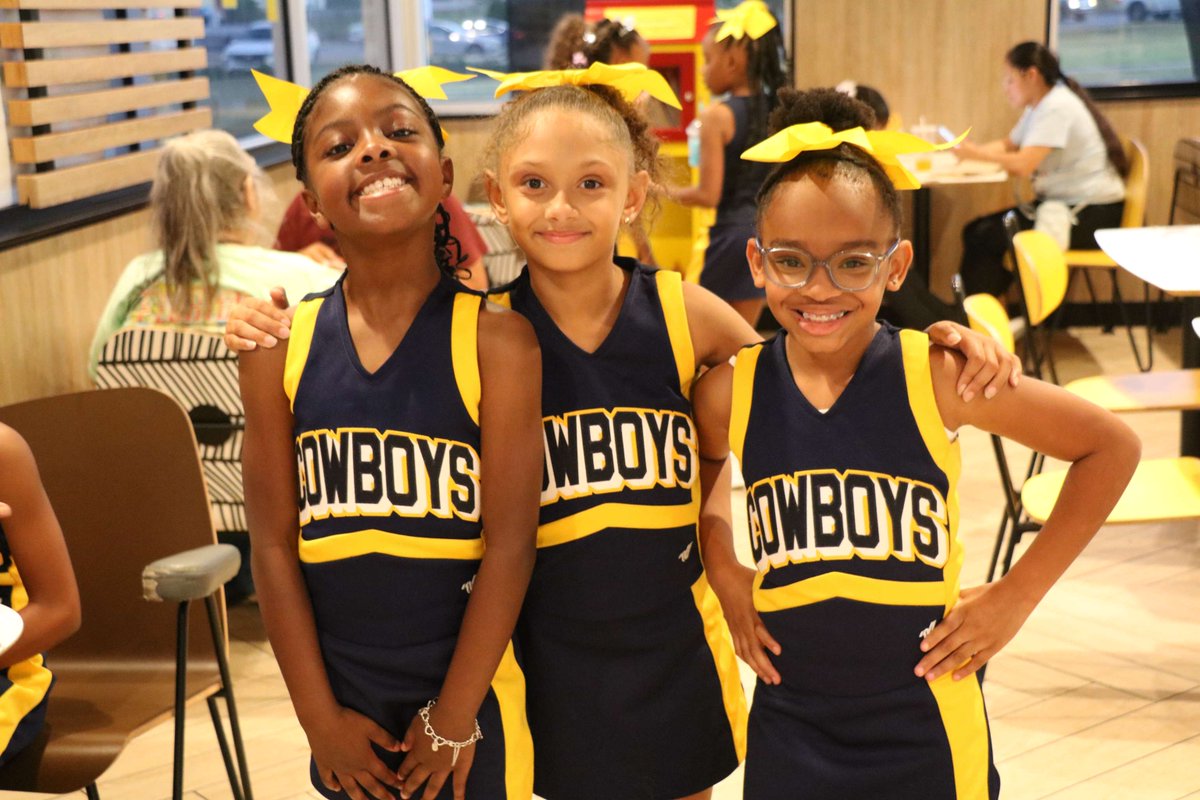 BeaumontISD's tweet image. Thanks for helping to make the Roy Guess Elementary School #McTeacherNight a huge success!