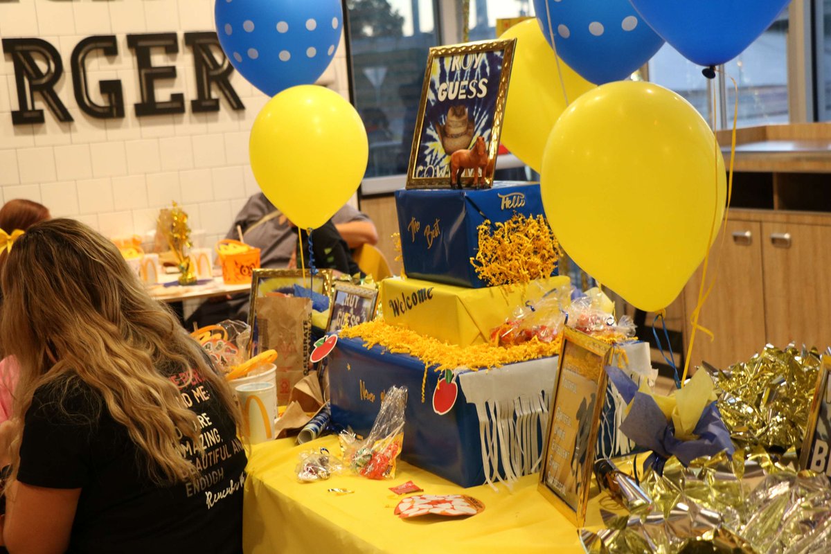 BeaumontISD's tweet image. Thanks for helping to make the Roy Guess Elementary School #McTeacherNight a huge success!