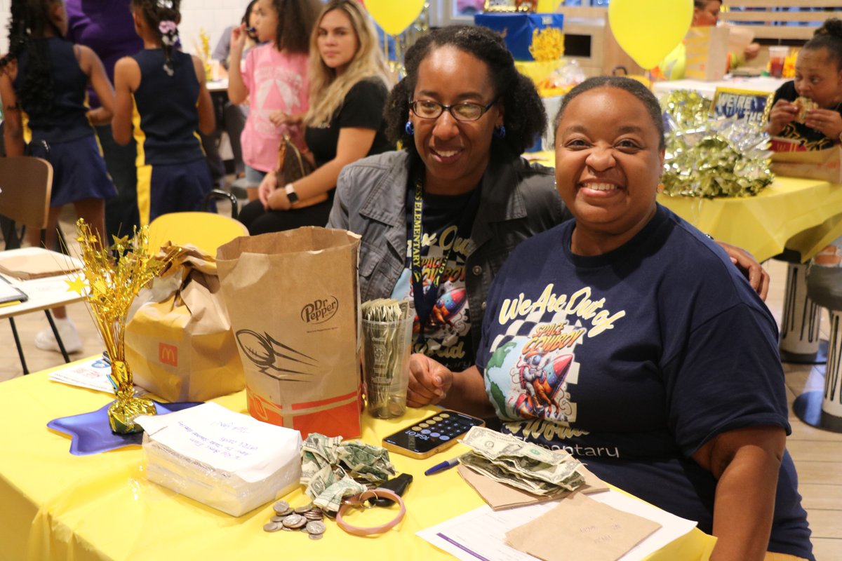 BeaumontISD's tweet image. Thanks for helping to make the Roy Guess Elementary School #McTeacherNight a huge success!