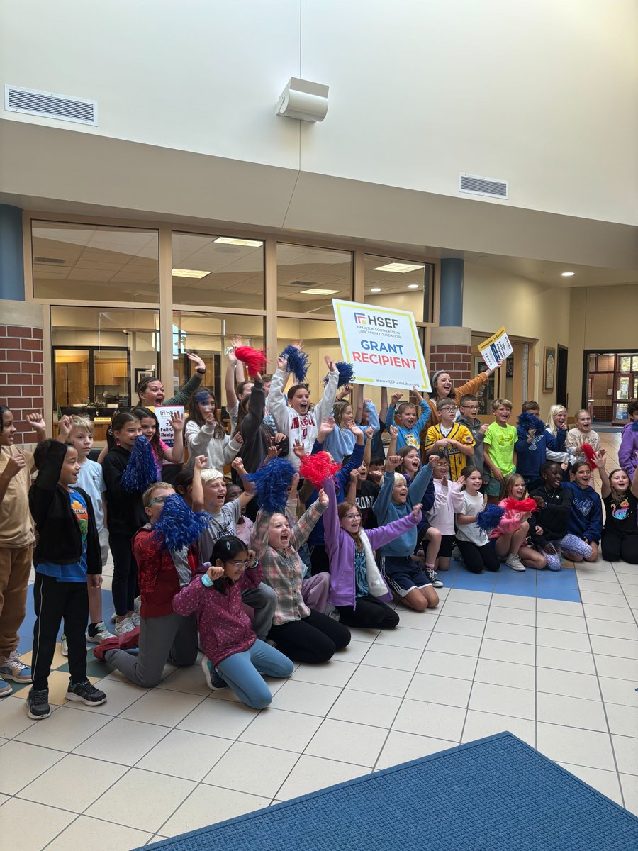 Renick_Class's tweet image. Thank you @hsefoundation! We are so excited to begin enhancing our TCE Nature Space for all of our TCE Cardinals! @_MrsBuck_ @JAllenPrincipal