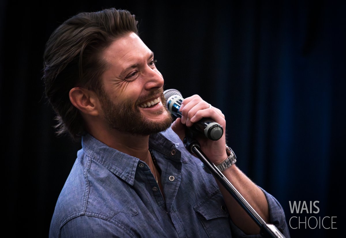 WaisChoice's tweet photo. Oof, it just really hit me that I'm going to be seeing him *next week* π
Gold @JensenAckles #spnoh https://t.co/SP55rNdwSq
