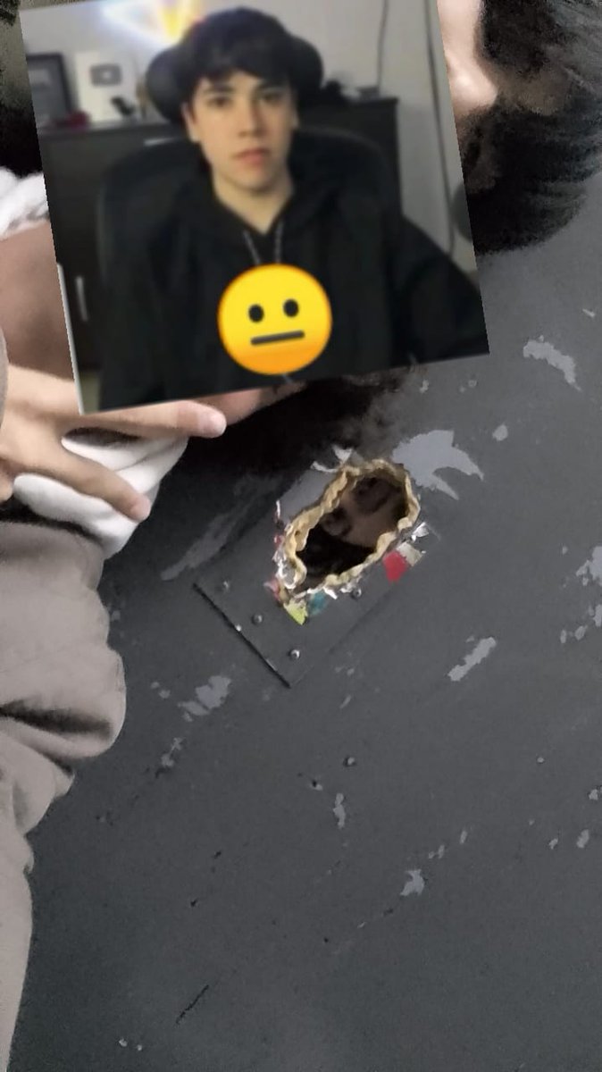 cyroxgamer1's tweet photo. Buen servicio el del Showcase de Haedo y sus "Glory Hole" https://t.co/0ruaVey3Sb