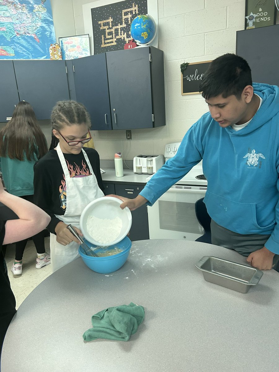 This week’s Classroom Recipe… Banana Bread 🍞 🍌 

We got to discuss the difference between wet and dry ingredients. We also got a lot of practice with our measurements when reading a recipe! 

So much learning and fun as we enjoyed our delicious treat!