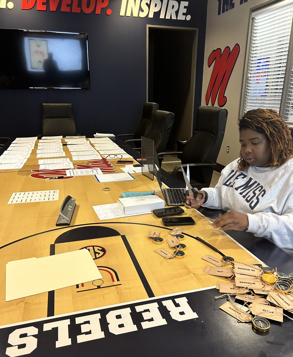 CoachPatHenry's tweet image. The calm before our Team Retreat storm: Our Assistant AD for Player Engagement is the best of the best at creating quality programming for our WBB Student-Athlete’s growth.

@YolettMcCuin stresses development beyond basketball at @OleMissWBB.

#UnseenHours ⏳
#NoCeilings📈
#Joy