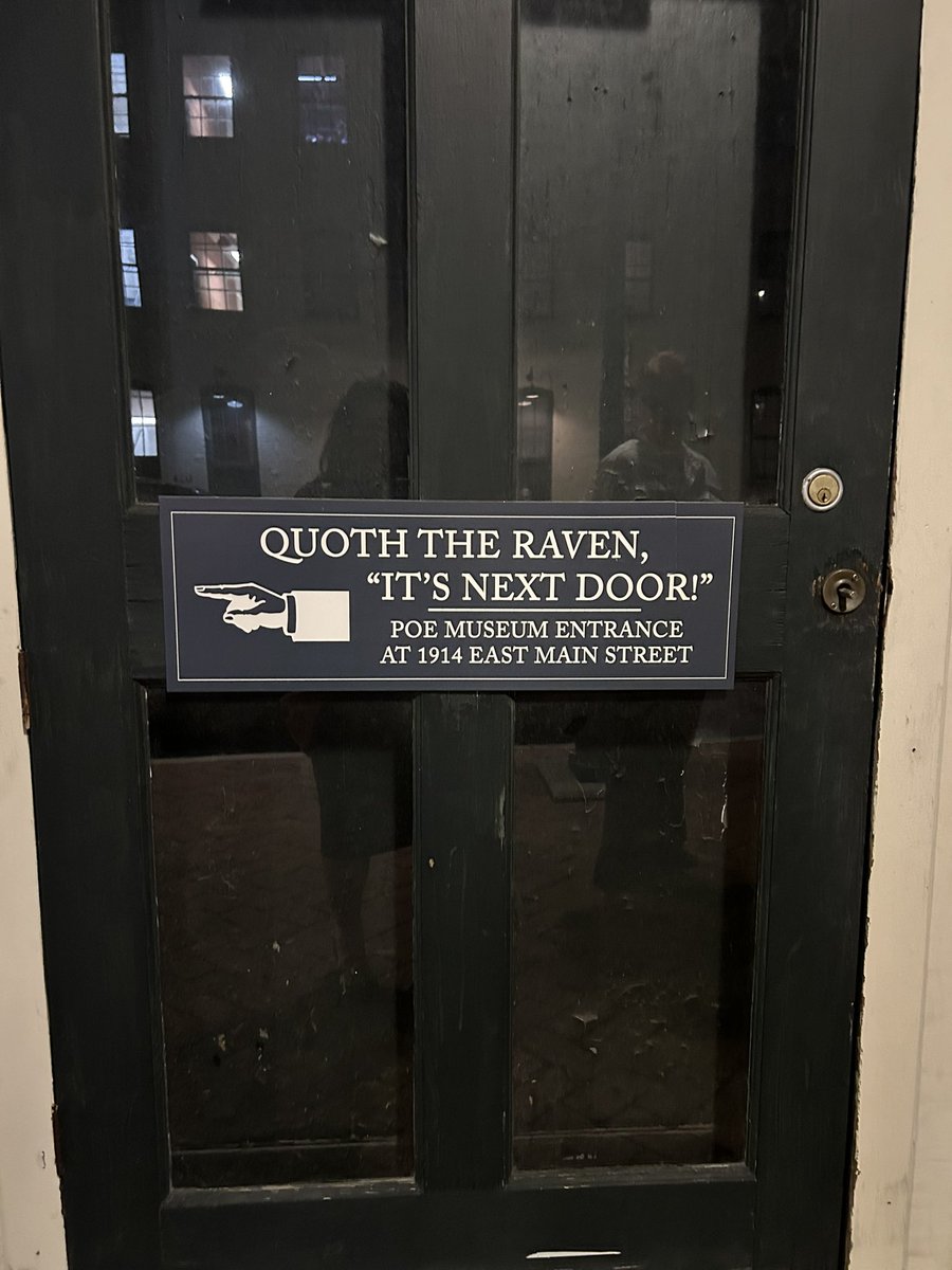 TheCabernetMuse's tweet photo. This just happened. Poe is one of my favorite poets and the Halloween vibe here is so fun. #EdgarAllenPoe #QuothTheRaven #Richmond 🐦‍⬛ https://t.co/PQSzrvYfku