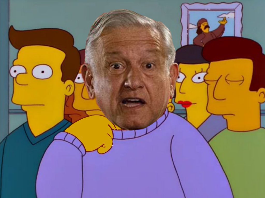 SoySimpsonito's tweet photo. - ¡Y adivinen qué expresidente está siendo investigado por el departamento de justicia de Estados Unidos por un escándalo de corrupción... 
- 😰 *gulp*
-  ¡Así es! Emilio Azcárraga, ahora expresidente de Televisa, por el #FIFAgate .
- 😓 *jiuf* https://t.co/l2gYUVXJLB