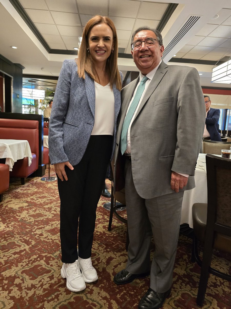 CONEMEXAR's tweet photo. Nuestro primer encuentro con la Dra. Clara Luz Flores. Titular de la Unidad de Asuntos Religiosos Prevención y Reconstrucción del Tejido Social.
Para hacer de su conocimiento los desafíos que tienen la AR,s https://t.co/2Px4AKtYP6