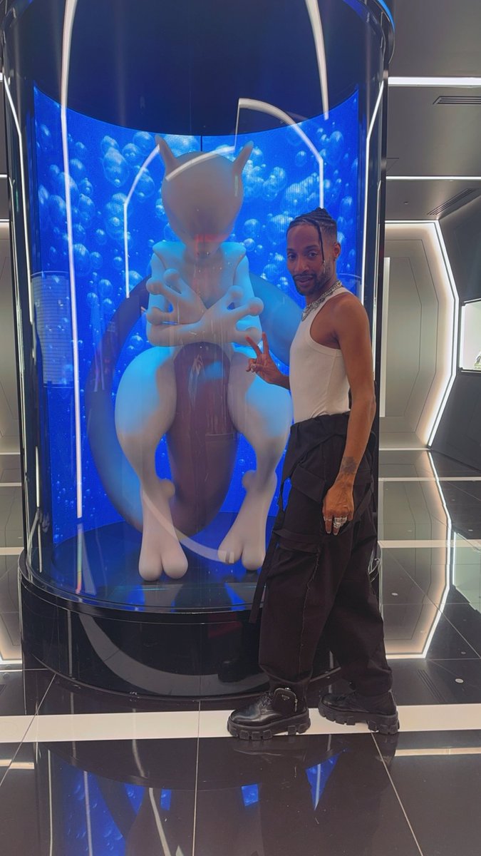 jaidaehall's tweet photo. Had to hit the Pokémon Center!!! 😍 https://t.co/BHkwMtwcQr