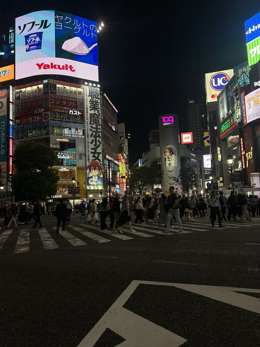 shehatesfloat's tweet photo. Been a a month but japan with the boys was epic https://t.co/tUgzw3nmwE