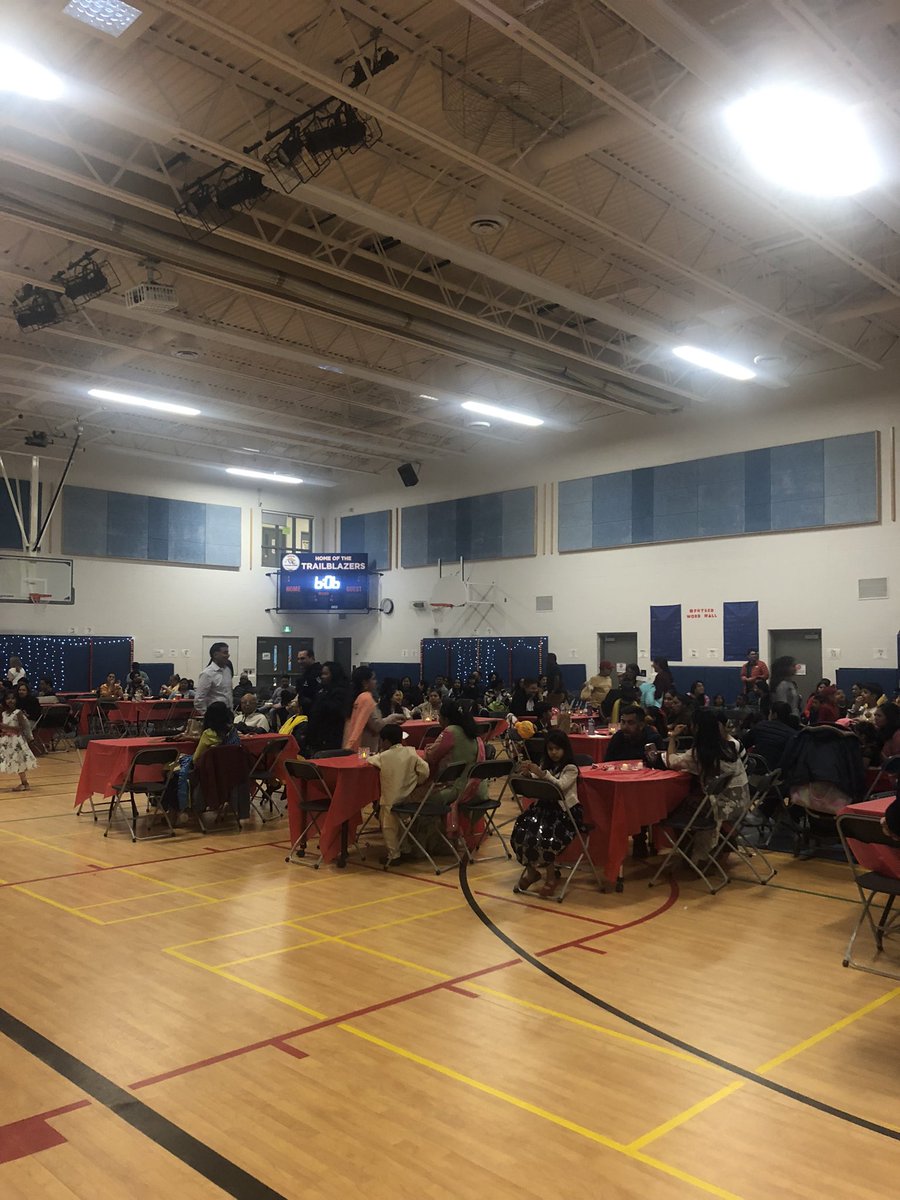 msvale1's tweet photo. Celebrating Diwali 🪔 at @TribuneDrive this evening! It was wonderful to see all of the families come together. https://t.co/qyrbgk43th