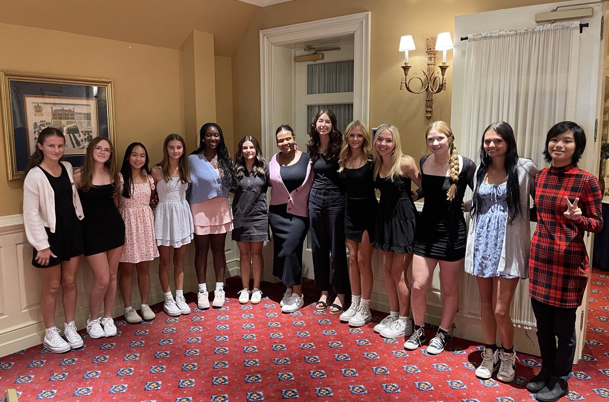 And that’s a wrap on the 2024 season! ⛳️🐅😍 Thank you to everyone who supported the Girls Golf team! We had a record breaking season 8-1, took an entire team to Sectionals for the 1st time, and had another state qualifier 🏆