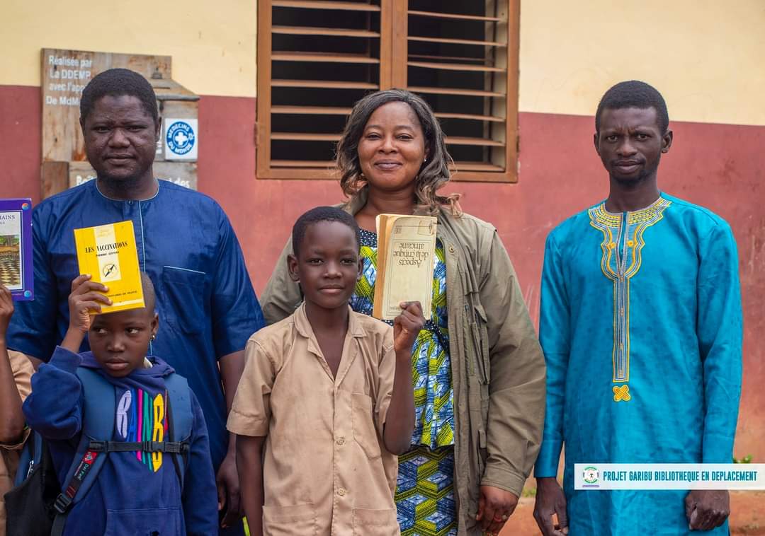 Revivez quelques images.

Projet #GARIBU 
grâce à <a href="/IF_Benin/">IF Bénin</a> de <a href="/REducatives/">Ressources éducatives</a> .
4 clubs de lecture mise en place.

Deux à sinendé et deux à kandi.

<a href="/aj2dBenin/">AJ2D-Bénin</a> <a href="/bjlaurenceau/">barbara laurenceau</a> <a href="/AFD_France/">Agence Française de #Développement (AFD) 🇫🇷 🇪🇺</a> <a href="/RFIAfrique/">RFI Afrique</a>