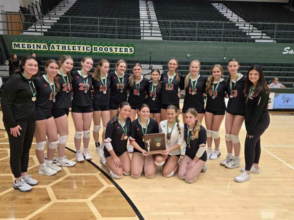 Volleyball Season Ens With Lost to Gilmour