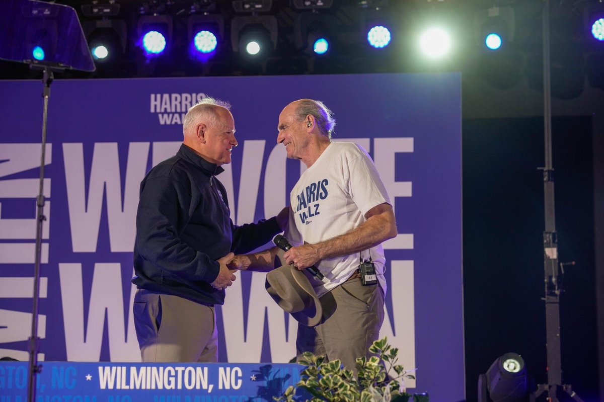 Tim Walz tweet media