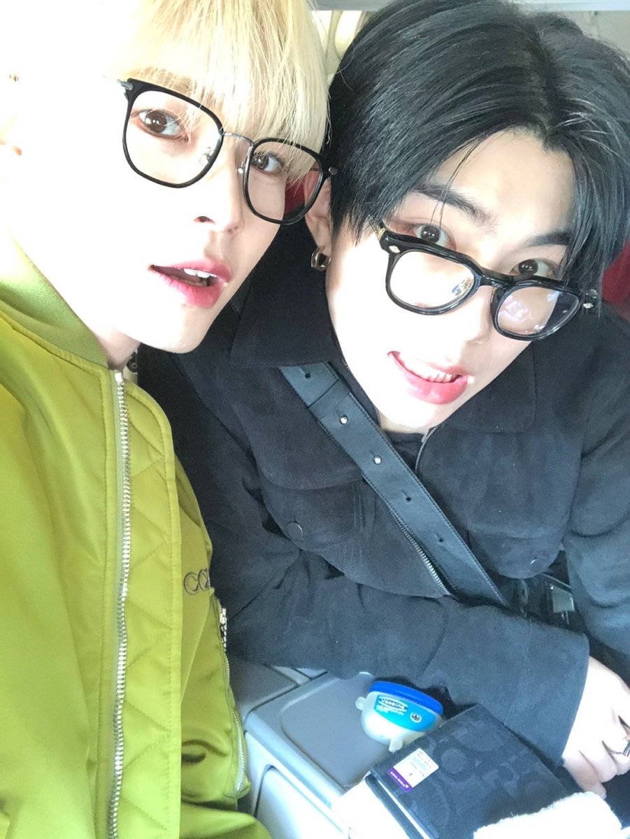 mypluffycloud's tweet photo. 거니하니 귀여워💛🖤 https://t.co/2f4nUQ5XGv