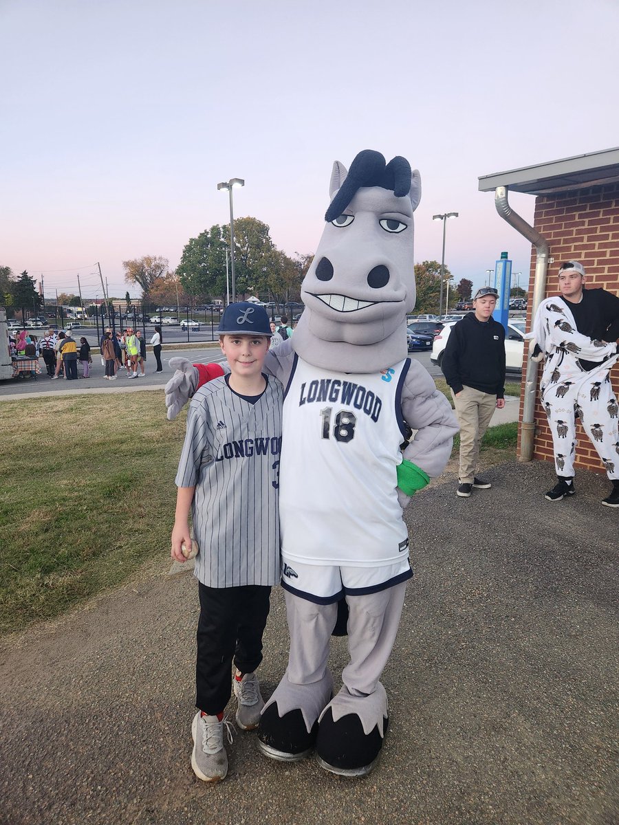 Sarah Tanner-Anderson tweet media