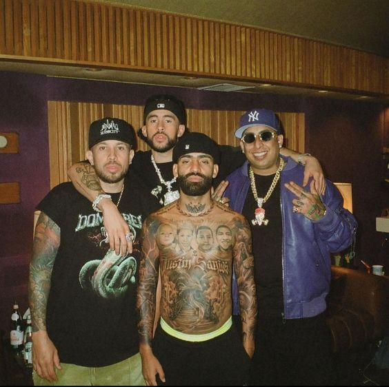 Increíble que a Westcol solamente le falte parchar con Bad Bunny, del resto ya con todos, que hpta tan grosero. 🐐