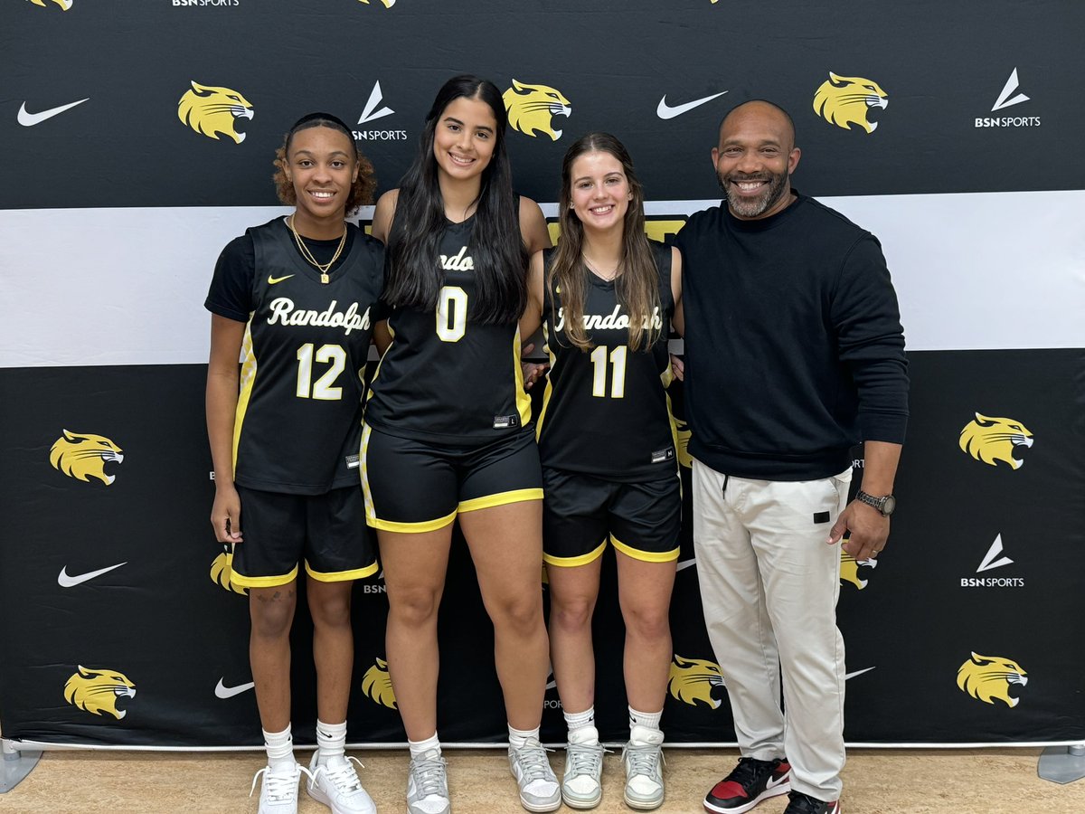 Aleksandra Kubiak (@alexxkubiak) on Twitter photo I had a great official visit at <a href="/RCWomensHoop/">Randolph College Women’s Basketball</a>!
Thank you <a href="/Darius_CoachD/">Darius Jennings</a>
<a href="/Coach_Lanpher/">Coach Lanpher</a> for having me!!
<a href="/LadyPhoenixBas/">Lady Phoenix Basketball</a> <a href="/5th_ladyphoenix/">FBC Carolina Elite Phoenix Select</a>
<a href="/DelaneyRudd4/">Delaney Rudd</a> <a href="/lovee_lucky/">Lucky Rudd</a> <a href="/Quint_Lewis/">Quinton</a> I had a great official visit at <a href="/RCWomensHoop/">Randolph College Women’s Basketball</a>!
Thank you <a href="/Darius_CoachD/">Darius Jennings</a>
<a href="/Coach_Lanpher/">Coach Lanpher</a> for having me!!
<a href="/LadyPhoenixBas/">Lady Phoenix Basketball</a> <a href="/5th_ladyphoenix/">FBC Carolina Elite Phoenix Select</a>
<a href="/DelaneyRudd4/">Delaney Rudd</a> <a href="/lovee_lucky/">Lucky Rudd</a> <a href="/Quint_Lewis/">Quinton</a>