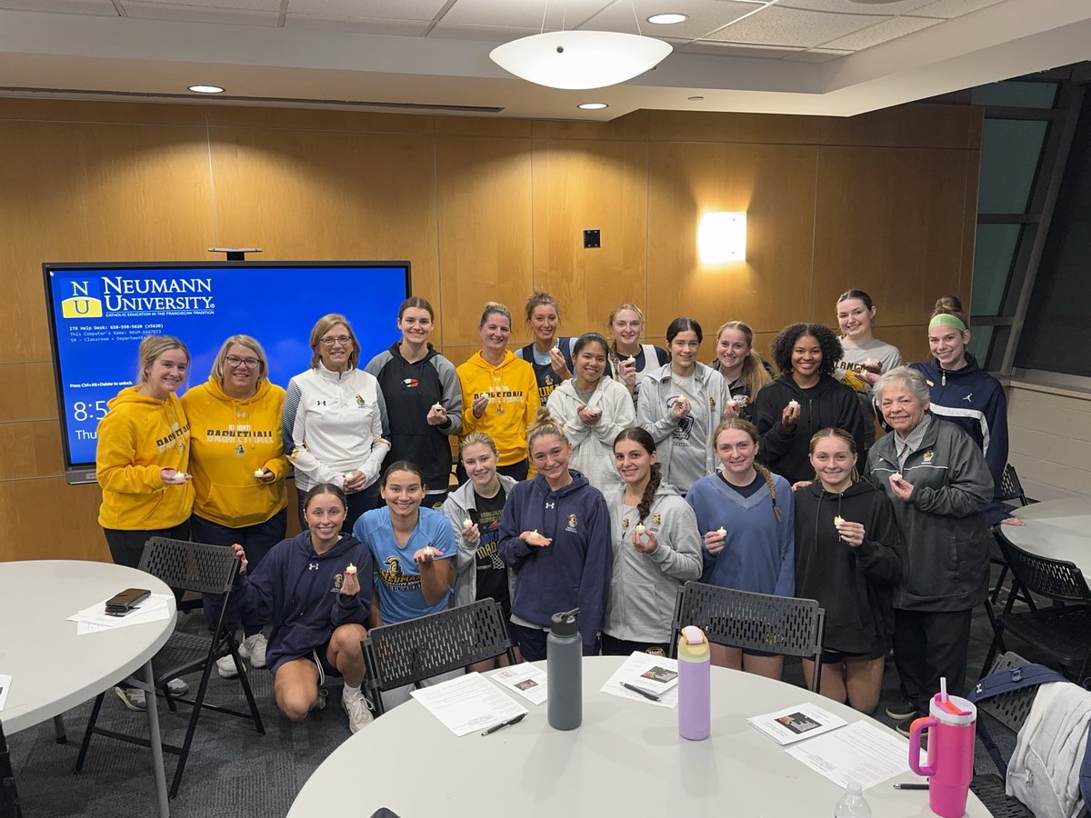 Thank you Sister Linda for a great night of Reflection for our team!  Excellence! Go Knights!🏀🏀