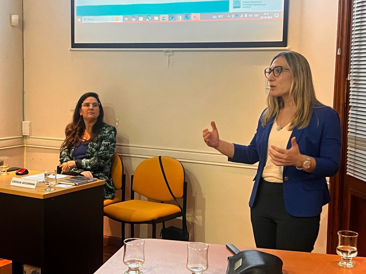 ceciaccoroni's tweet photo. Jornada de capacitación de calidad e inocuidad en ASAGA https://t.co/av3XRRmNRH