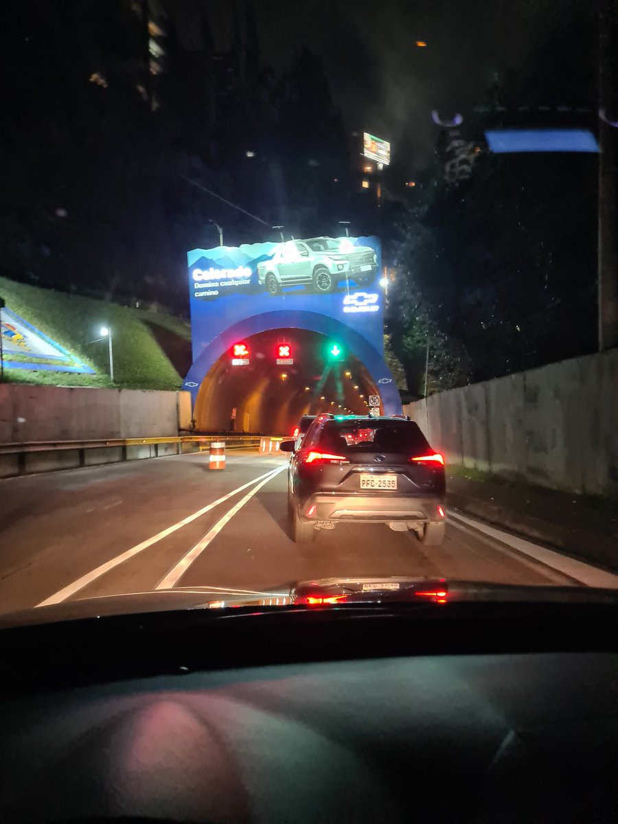 Aplausos para <a href="/AMT_Quito/">AMTQuito</a> y <a href="/pabelml/">Pabel Muñoz L.</a>