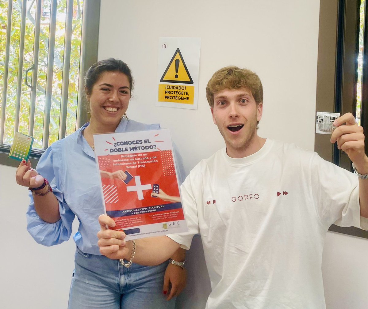 ¿Conoces el #DobleMétodo?
Combina el uso de un método anticonceptivo (como la píldora o el DIU) con el preservativo para una protección completa contra embarazos no deseados y #ITS.
¡Tu salud sexual importa! 🌍💪 #SaludSexual #Prevención <a href="/SEContracepcion/">SEC</a> <a href="/Efp_US/">Facultad de EFP de Sevilla</a> <a href="/unisevilla/">Universidad de Sevilla</a>