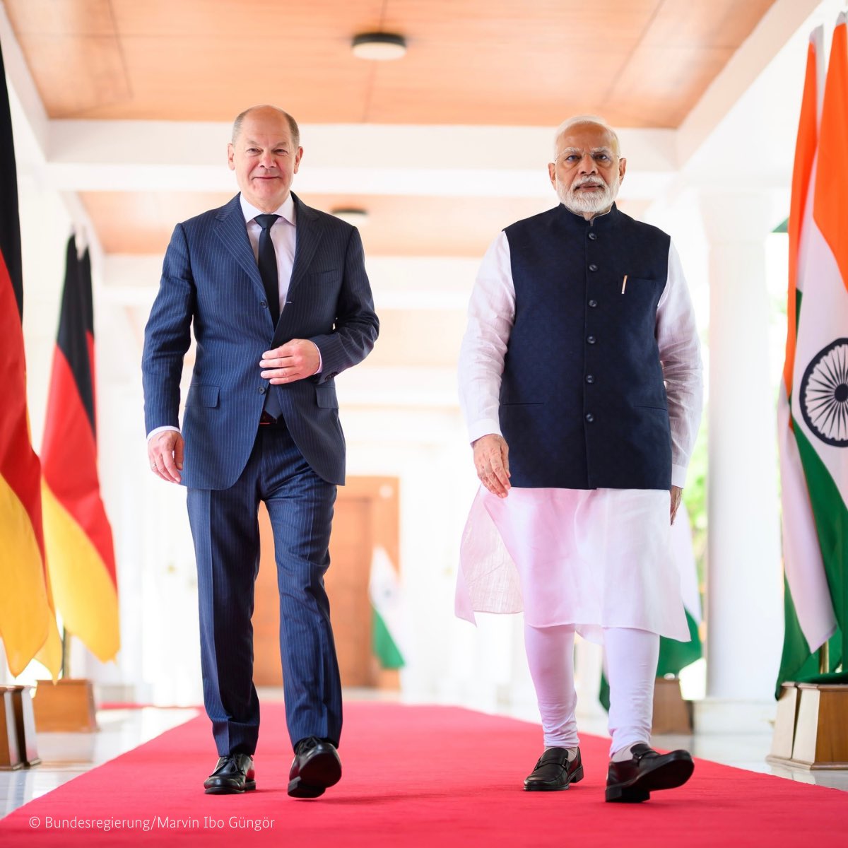 Bundeskanzler Olaf Scholz (@bundeskanzler) on Twitter photo इस दुनिया में, हमें मित्रों और सहयोगियों की आवश्यकता है - जैसे भारत और जर्मनी हैं।
प्रिय <a href="/narendramodi/">Narendra Modi</a> जी, नई दिल्ली में स्नेहपूर्वक स्वागत के लिए दिल से धन्यवाद! इस दुनिया में, हमें मित्रों और सहयोगियों की आवश्यकता है - जैसे भारत और जर्मनी हैं।
प्रिय <a href="/narendramodi/">Narendra Modi</a> जी, नई दिल्ली में स्नेहपूर्वक स्वागत के लिए दिल से धन्यवाद!