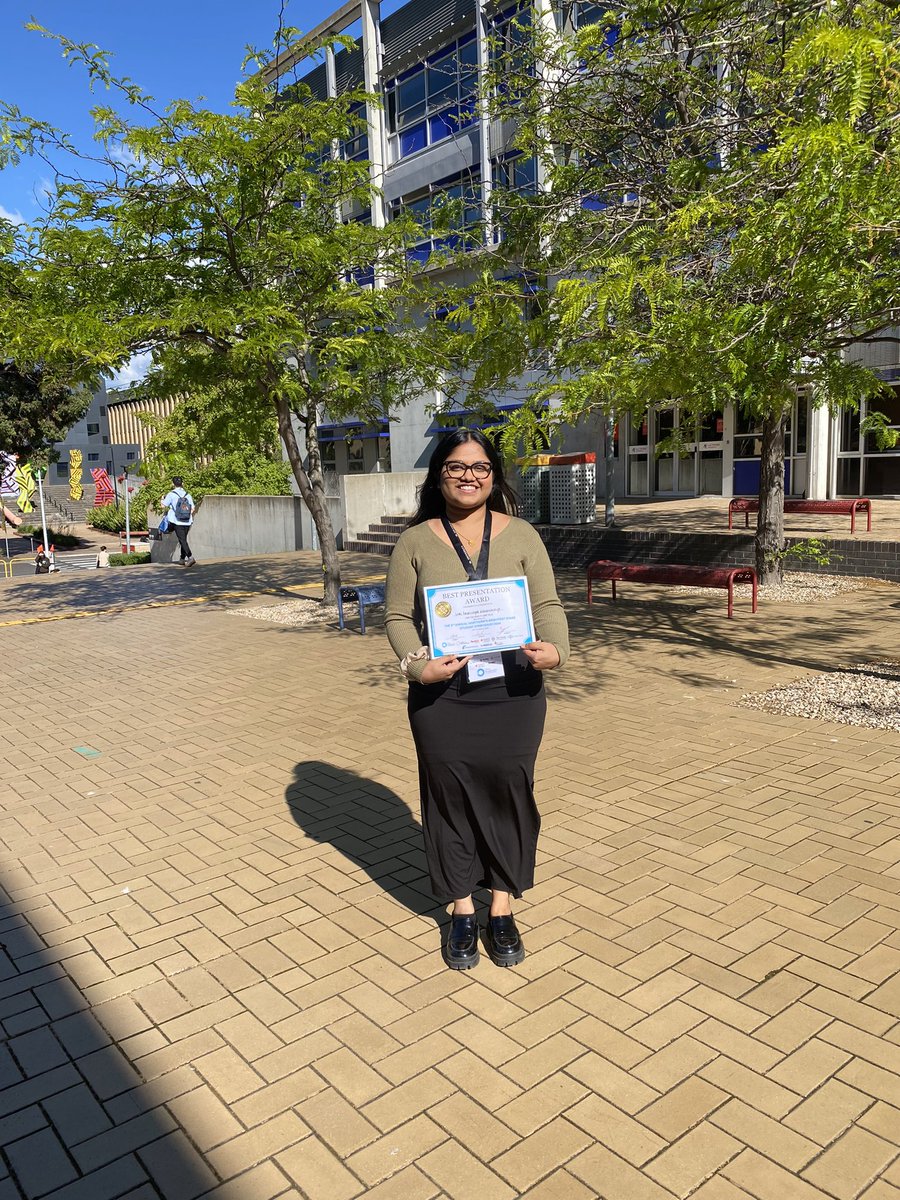MAPP_latrobe's tweet photo. Great to see our MAPP HDRs presenting at the @ONJCRI Northern Brightest Stars Student Symposium! 🎙️

And a huge congratulations to @Irumi_A from the @HelbigLab for winning the flash talks! ⚡️🎉

@SABE_latrobe @LTUresearchers https://t.co/V5zad28Ec2