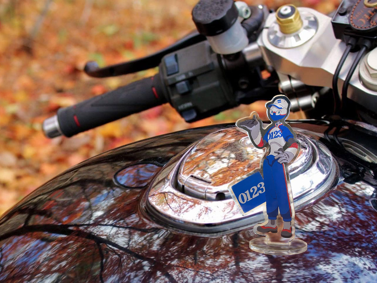 アーボットアクリルスタンドのご紹介😆👏

アニメ最終話公開記念キャンペーンの
プレゼント賞品のひとつです！✨

飾ったり、外に連れて行ってあげたり、
楽しみ方はいろいろですね😁

アーボットとお出掛けしてみました🤭☕️🍁