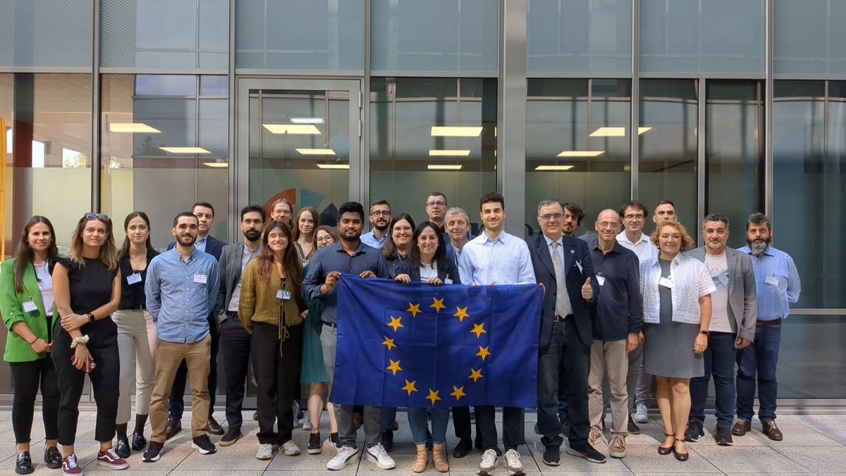 El mes pasado dio comienzo el proyecto europeo THEUS centrado en la aplicación de herramientas avanzadas AC/DC híbridas en los niveles de alta, media y baja tensión. CEDER participa como uno de los entornos piloto y banco de pruebas para demostrar la eficacia de las metas fijadas