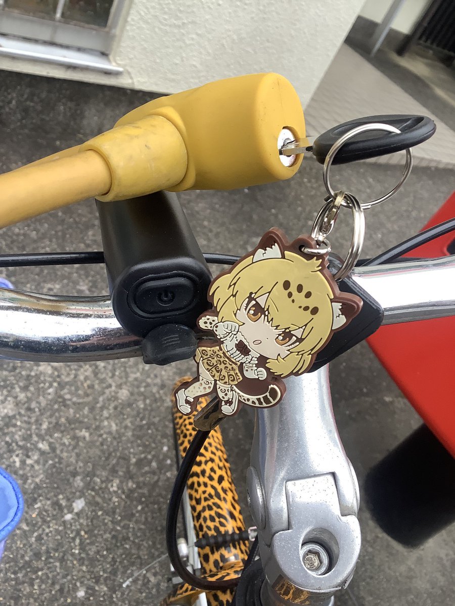 JagNeko350R's tweet photo. 今日はこっちのJaguar𓃬🇬🇧 ( ܸ ⩌⩊⩌ ܸ )
サス付きで乗り心地も⤴︎︎⤴︎ ჱ̒^ᴗ.ᴗ^ ♩
#Jaguar
ジャガー
#JAAAAG https://t.co/KbJAktXg5H