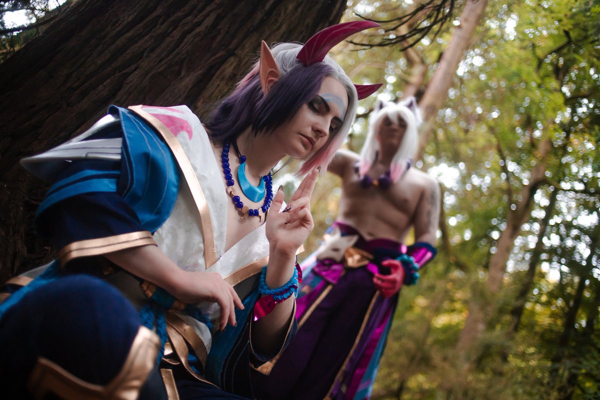 Sera_inaa's tweet photo. "Hey, we still on for tonight Mooncake I got a... Oh, hey Alune" - Sett
_
π·/Edit: https://t.co/cPL5e20pJL._ (insta)
Sett: @Cosplay_Fliege
_
#cosplay #photoshooting #lol #leagueofglegends #settphel #phelsett #partnercosplay #aphelios #sett #spiritblossom https://t.co/qriKpmQvuR