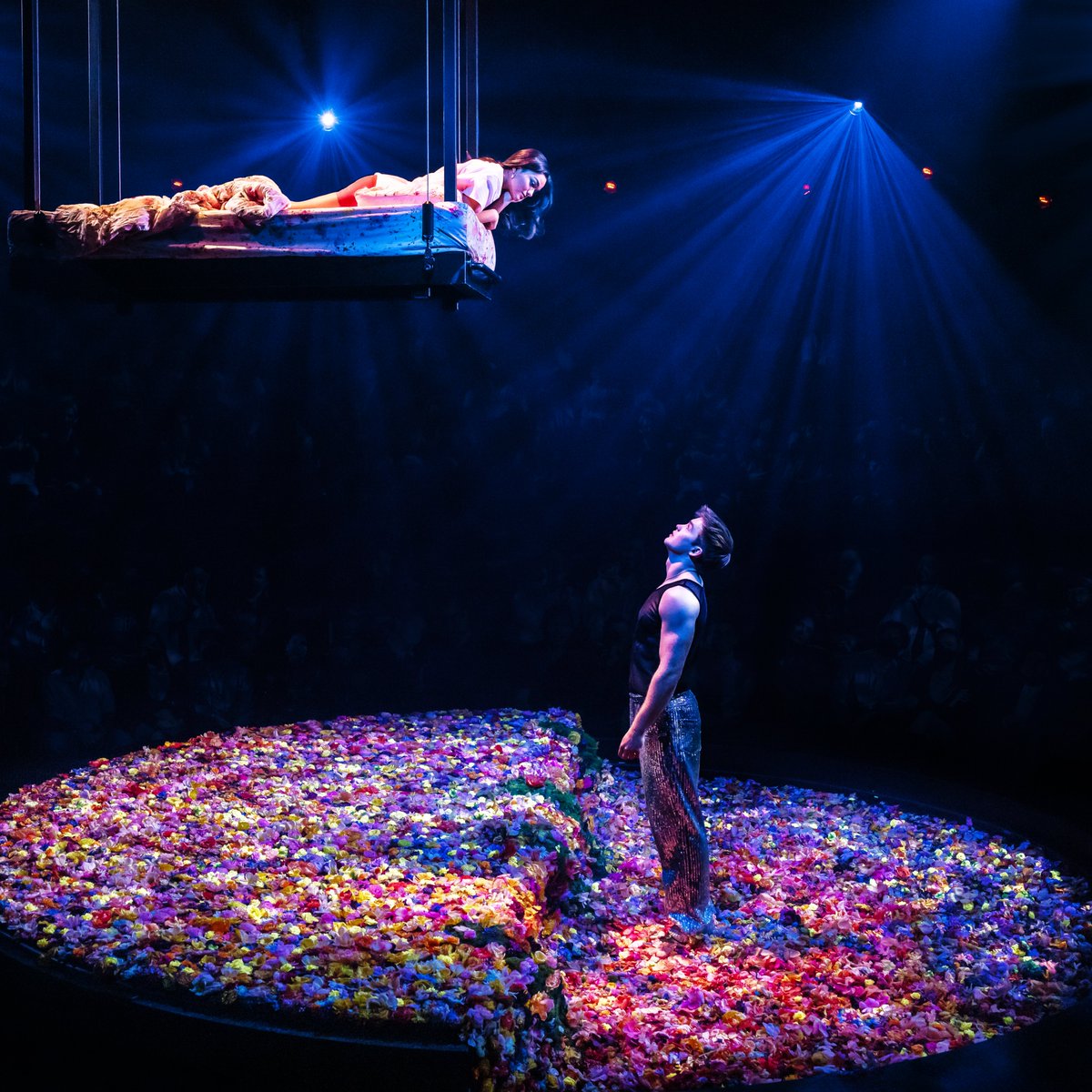 StageZineEditor's tweet photo. Opening night of @romeojulietnyc #KitConnor #RachelZegler star in the #Shakespeare classic #RomeoAndJuliet by director #SamGold Review @ https://t.co/OVX5nYma6d https://t.co/FSPc4XCR43