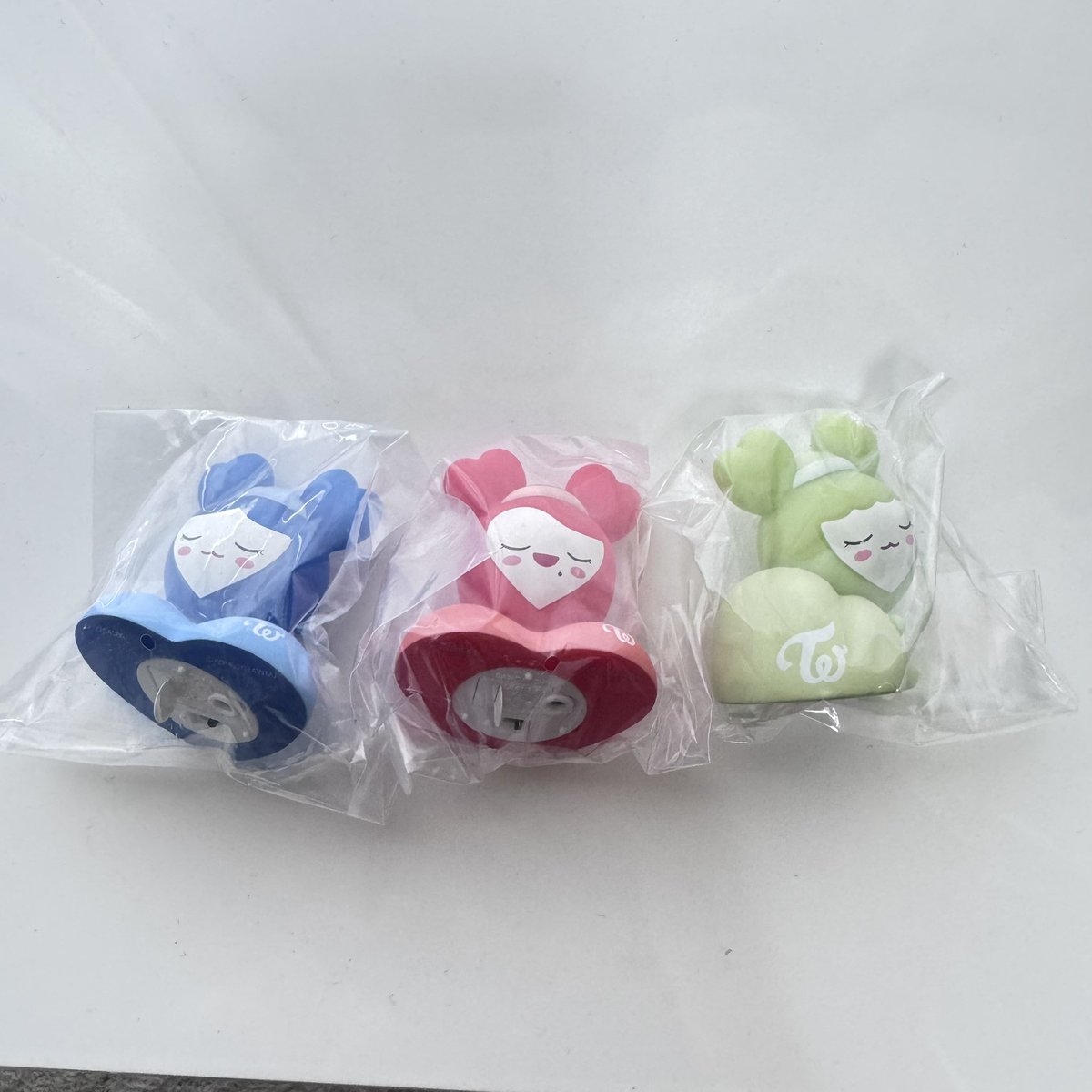 sharonalsk's tweet photo. twice ガチャガチャ交換・買取

譲　ツウィ チェヨン ジョンヨン

求　ミナor買取(¥500+送料)

郵送のみ対応

 #TWICE #TWICEガチャ  #TWICEガチャ交換
 #TWICEガチャガチャ https://t.co/Tu27rY7yWS