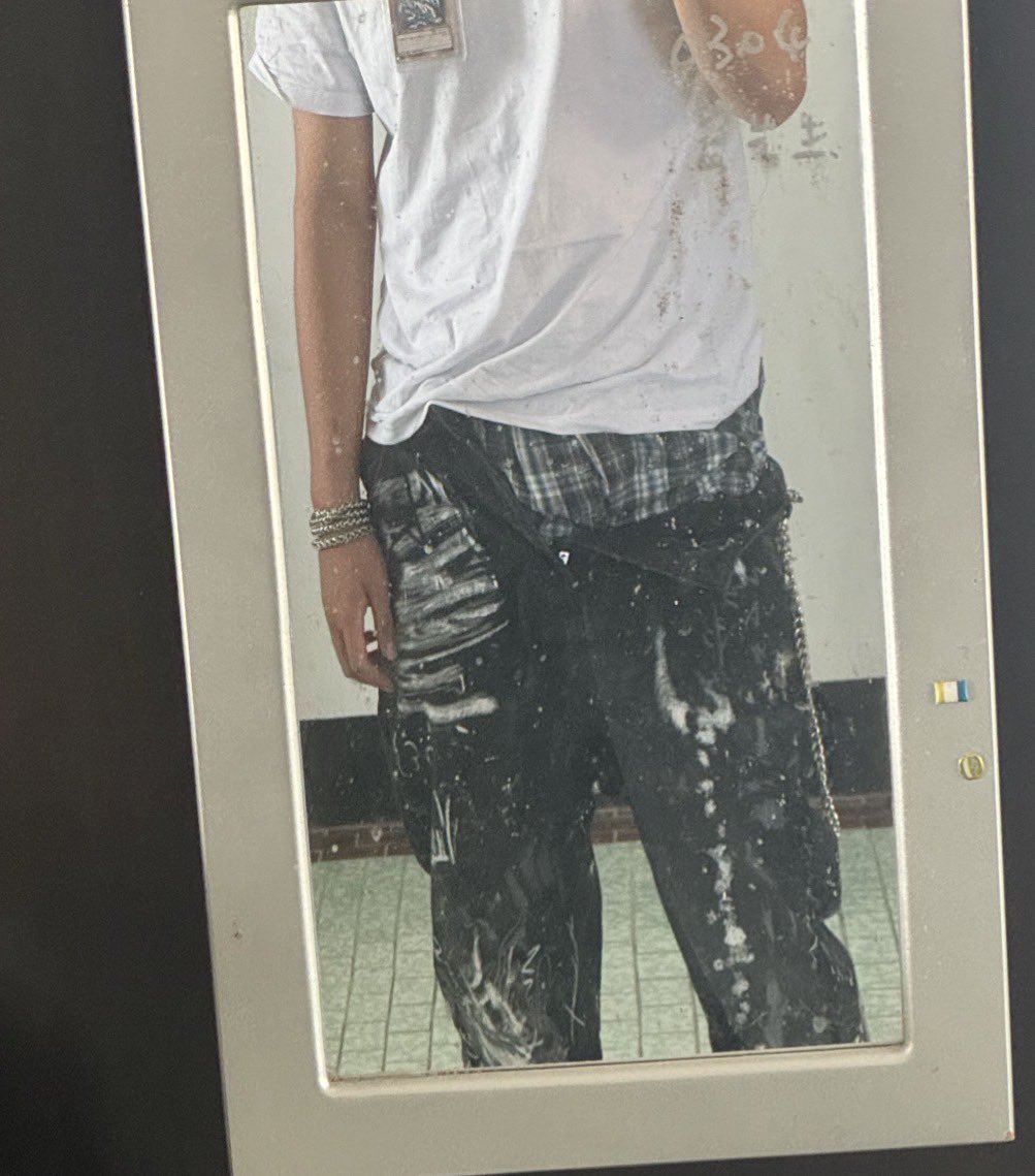 喝醉隔天第一件事先找手機